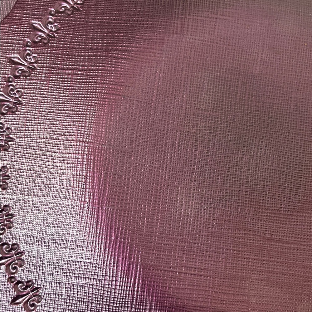 4 Florence Purple Glass Dinner Plates Very Intricate - Picture 2 of 2